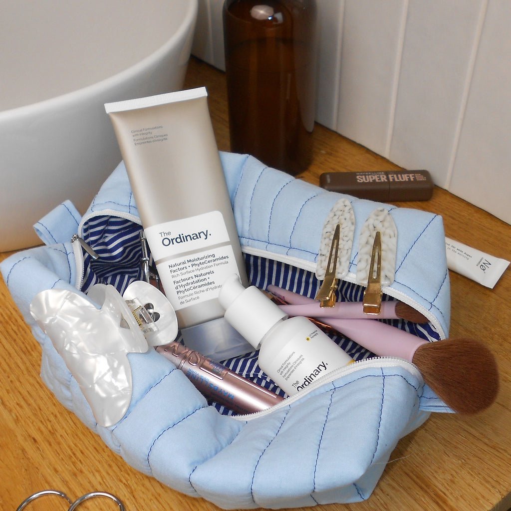 ocean - Makeup Bag medium